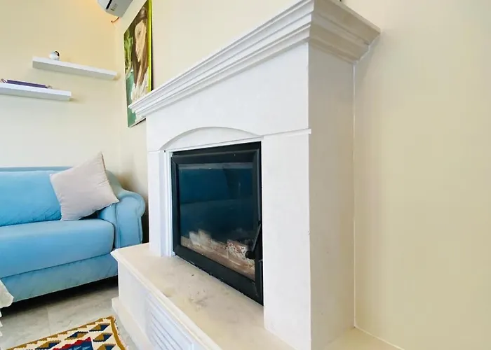 F Celik Villalari Вілла