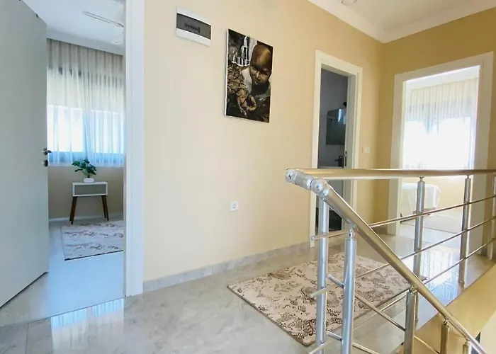 F Celik Villalari Вілла Чешме