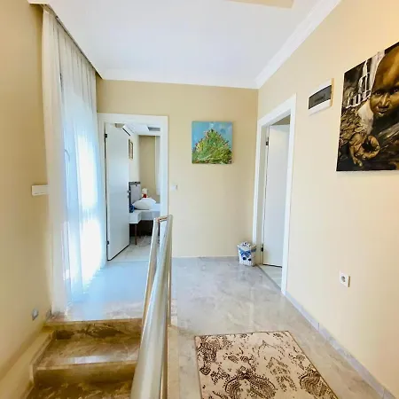 F Celik Villalari Cesme